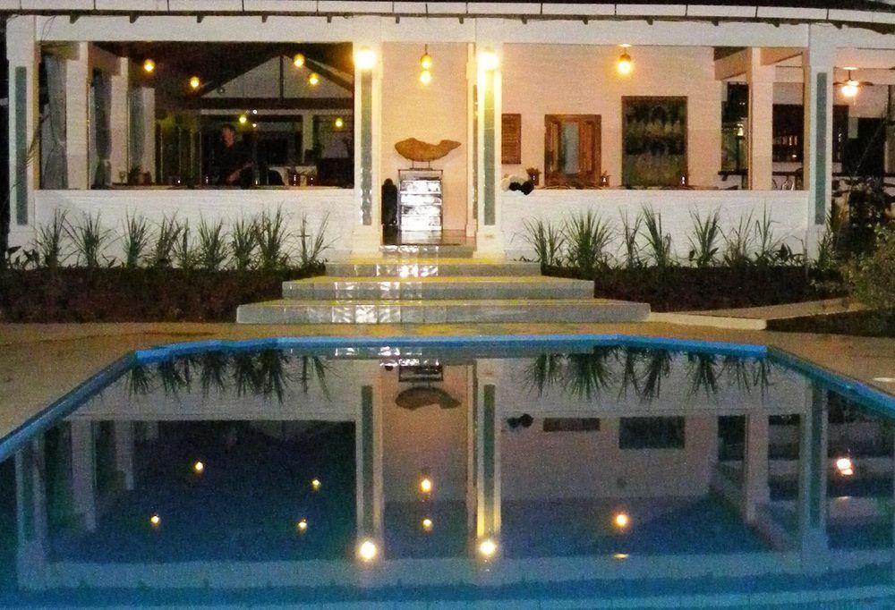 Hotel Lookout Playa Tortuga Ojochal Exterior photo